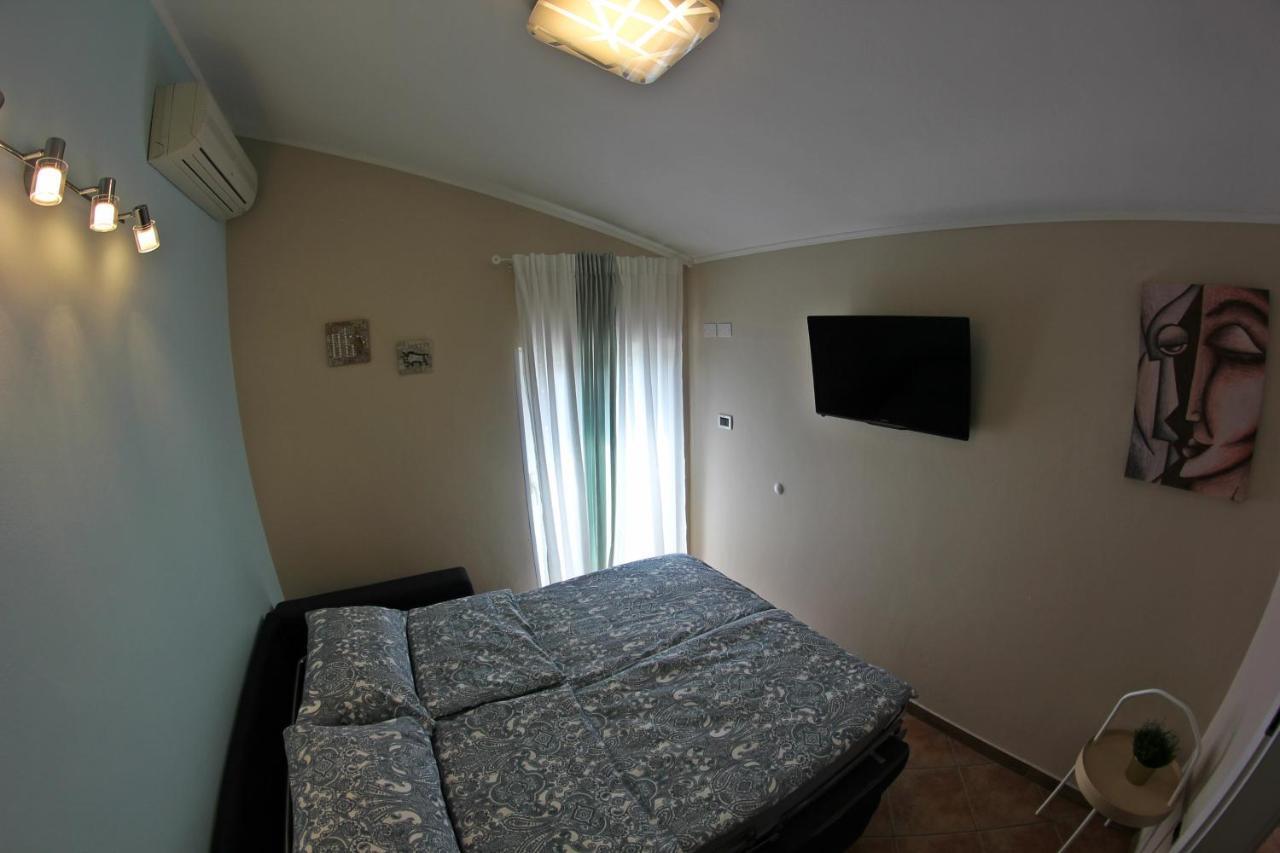 Room And Apartment Doris Lovrečica Exterior foto